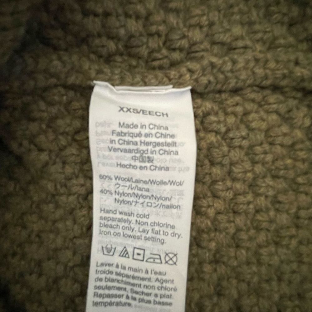 J. Crew ~ Women’s Cropped Wool Sweater ~ size XXS - Picture 5 of 7